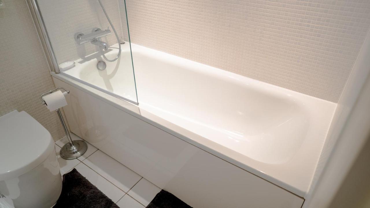 Comfy Spacious Apartment In Canary Wharf Londres Extérieur photo
