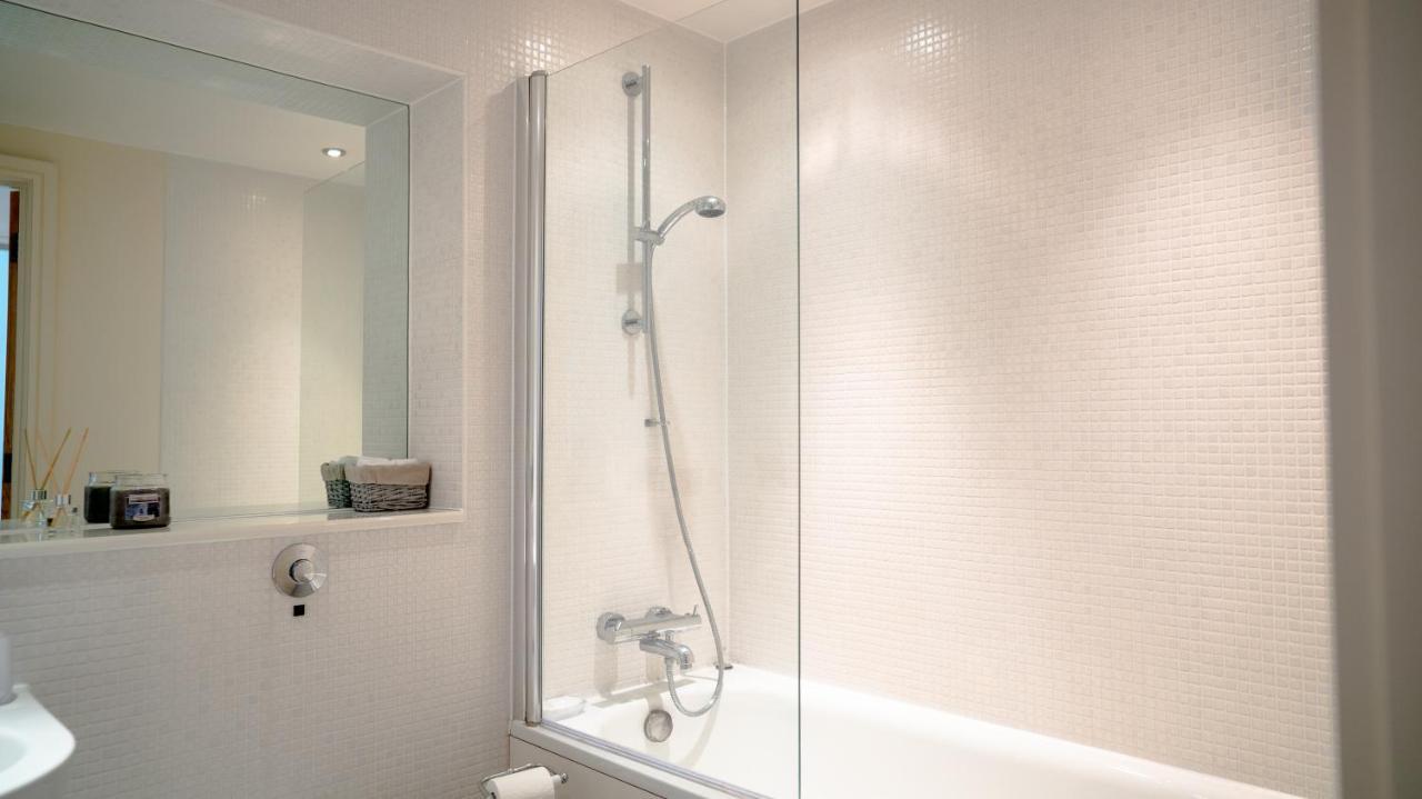 Comfy Spacious Apartment In Canary Wharf Londres Extérieur photo